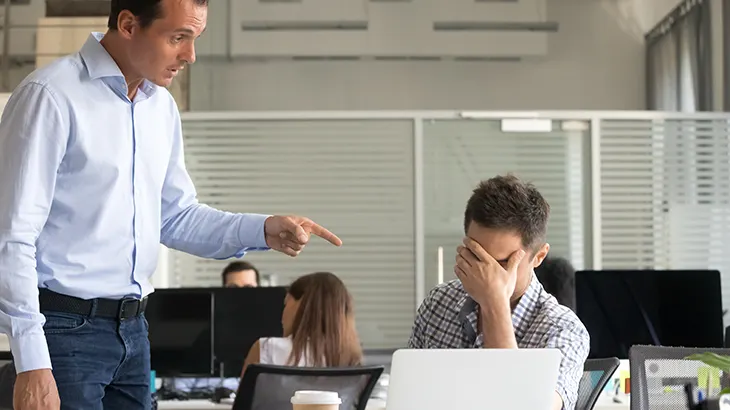 Die arbeitsrechtliche Abmahnung - Wissensartikel für Betriebsräte Personalräte und Arbeitnehmer inkl Aushang zum Thema. Was sollten Sie zur Abmahnung wissen? Welche Rechte und Pflichten gibt es?