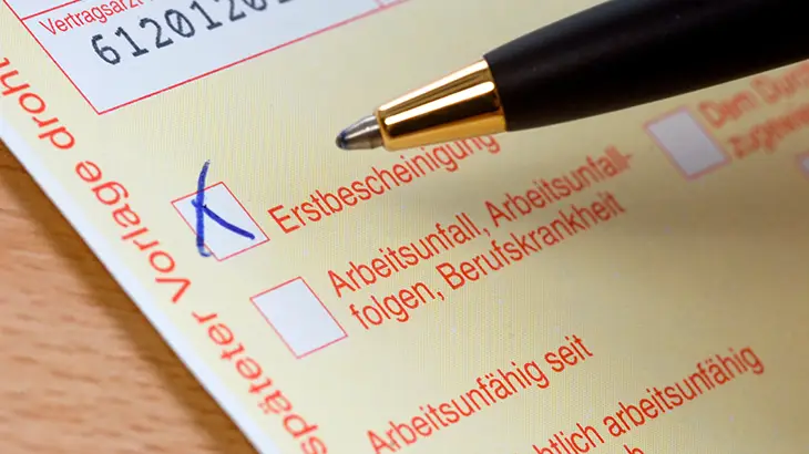 Erschütterung der Beweiskraft einer Arbeitsunfähigkeitsbescheinigung bei vorangegangener Kündigung