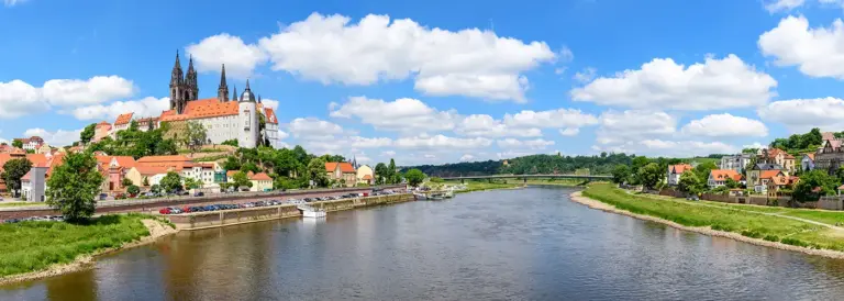 Seminarstandort Meißen - Blick auf die Albrechtsburg und Elbe.